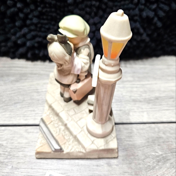 Kim Anderson Pretty As A Picture by Enesco " We've Only Just Begun " 1997 - Picture 8 of 12